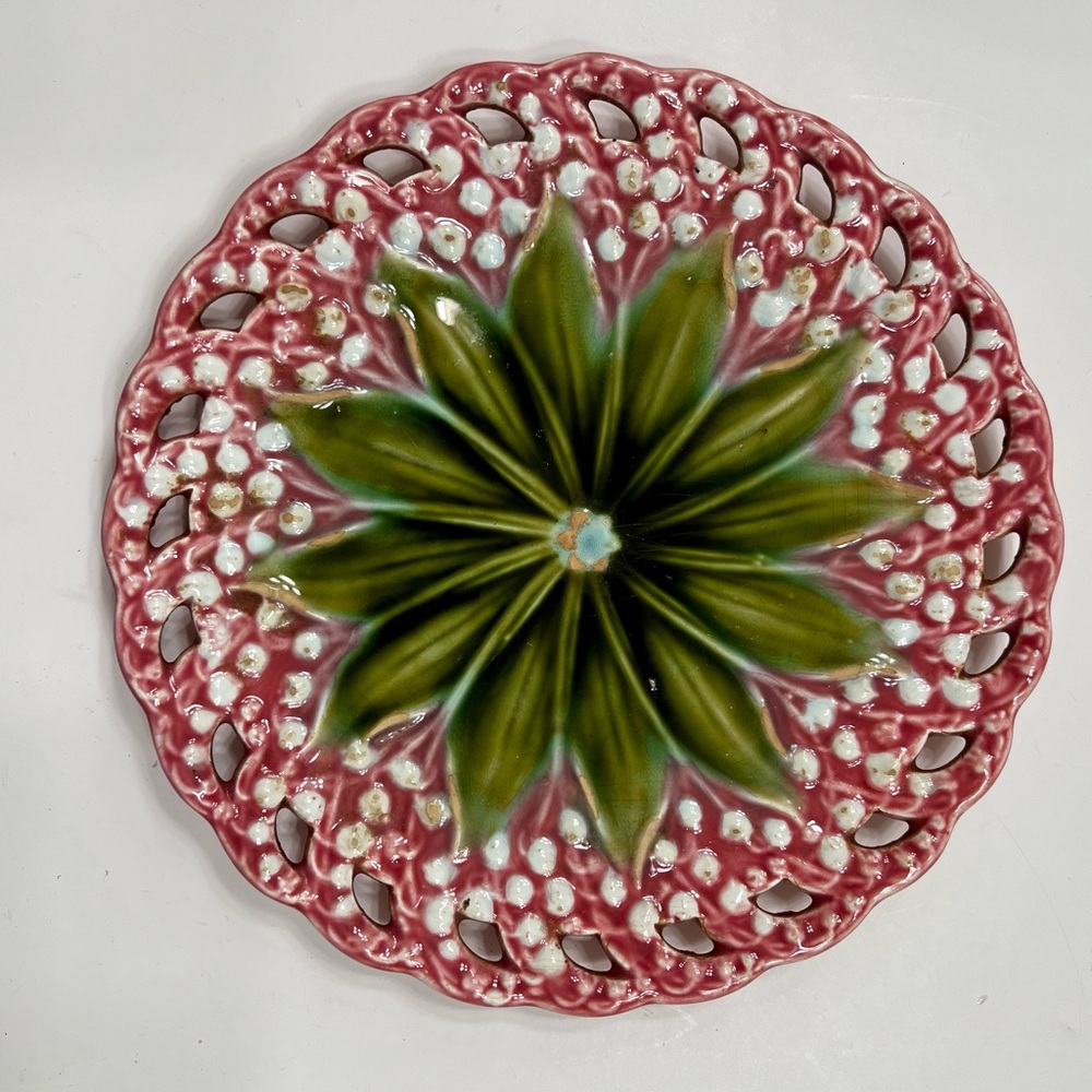 Antique‎ 1891-1912 Villeroy & Boch Majolica Lily of the Valley 8” Platter Plate